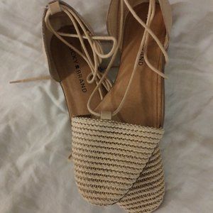 Lucky Brand Flat Sandals
